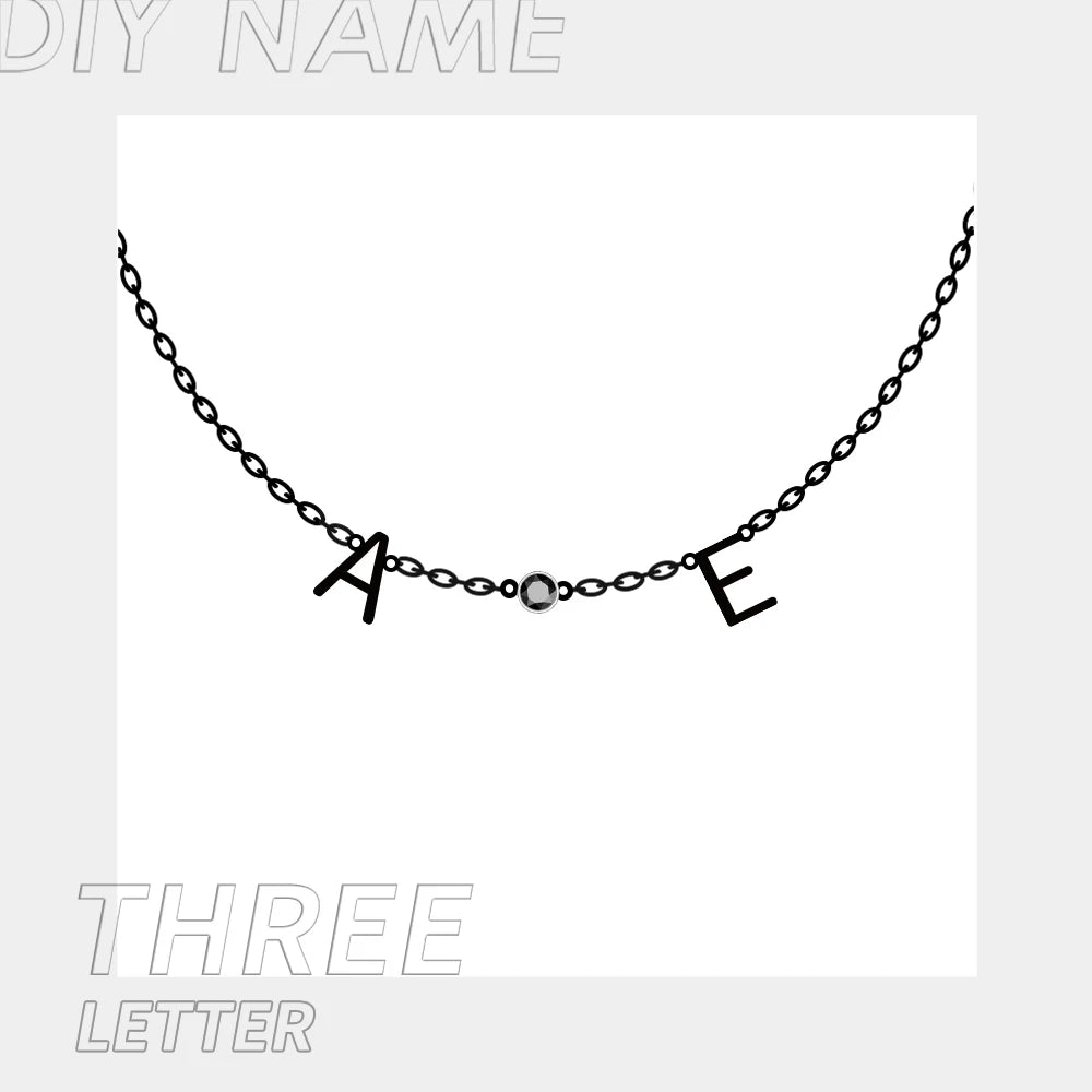 Buchstabenkette mit Geburtssteinen